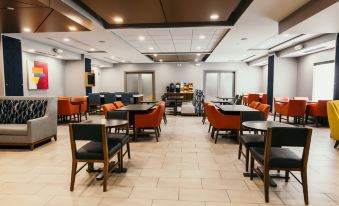 Holiday Inn Express & Suites Urbandale des Moines