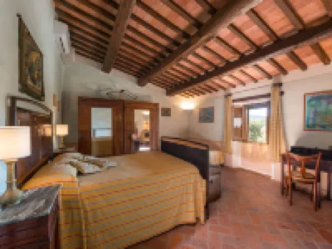 Casale Poggio Lupinaio