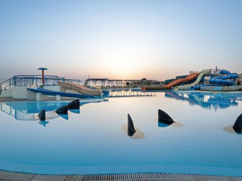 White Olive Marine Aquapark