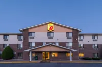 Super 8 by Wyndham Front Royal - 2-Star