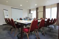 Campanile Lyon Est - AÉROPORT Saint EXUPÉRY Hotels in Saint Quentin-Fallavier