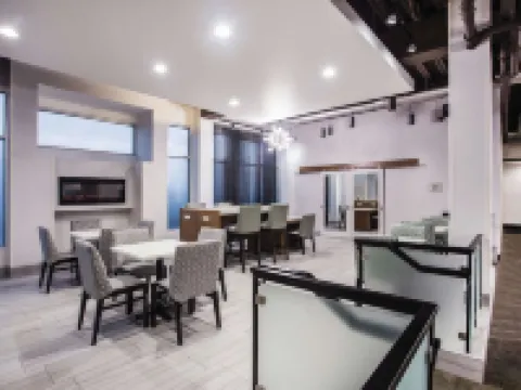 La Quinta Inn & Suites by Wyndham Winchester フレデリックのホテル