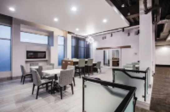 La Quinta Inn & Suites by Wyndham Winchester