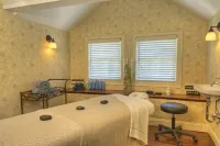 The Pointe at Castle Hill Resort & Spa - spa