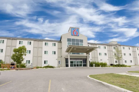 布蘭頓6號汽車旅館