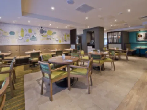 斯勞中心南普瑞米爾酒店 斯勞酒店