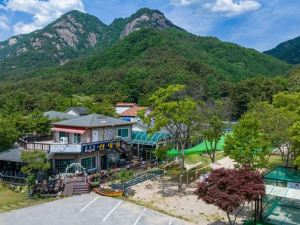 Pocheon Sanjeong Resort