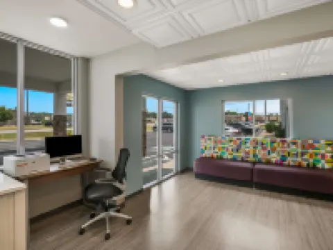 SureStay Plus Hotel by Best Western Sevierville セバービルのホテル