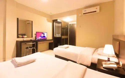 Hotel Sukajadi by Holie - 2-Star