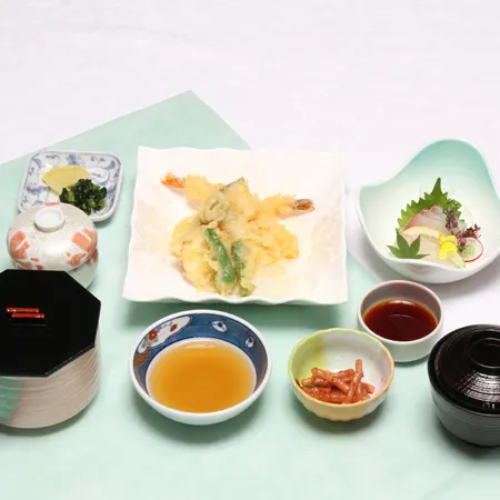 Tsuyama Kakuzan Hotel