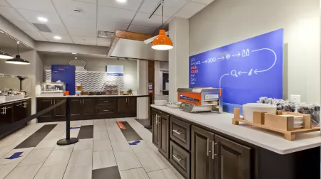 Holiday Inn Express & Suites ​GREEN RIVER​