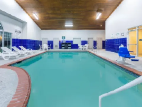 La Quinta Inn & Suites by Wyndham Rockwall Hotels in Rockwall County