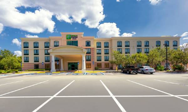 Holiday Inn Express & Suites Bradenton East-Lakewood Ranch by IHG