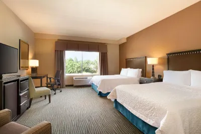 แฮมป์ตัน อินน์แอนด์สวีทส์ พาร์คเกอร์สเบิร์ก ดาวน์ทาวน์ โรงแรมใน