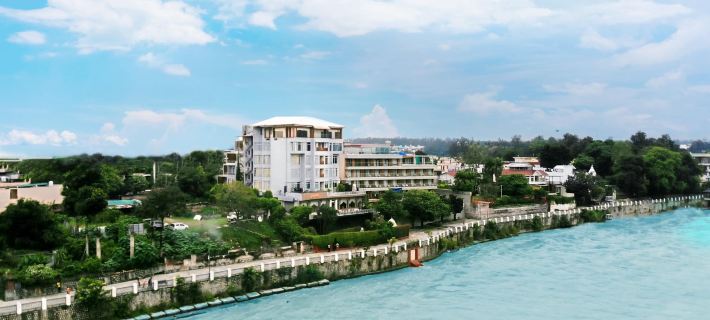Ganga Kinare- A Riverside Boutique Resort, Rishikesh Hotels in Dehradun