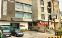 Hotel Taj Heights