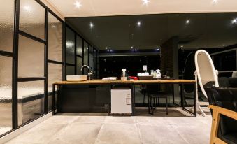 Gimje M Hotel Drive-IN - Housity