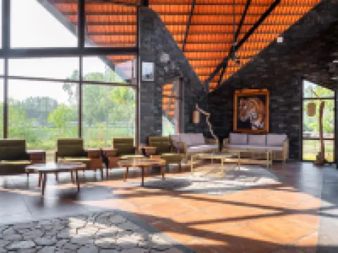 孫德爾本斯索納爾班格拉酒店 南24區縣酒店