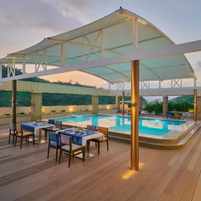 SKK Blu Hotel & Spa Hotels near Amberi