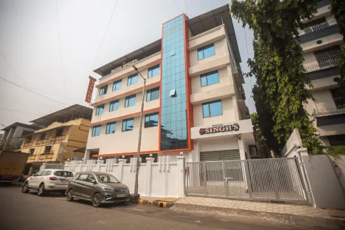 Hotel Singhs' Vashi Navi Mumbai