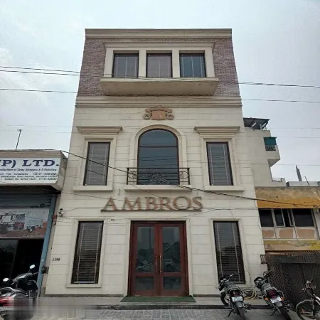 Ambros Отели в г. Курукшетра