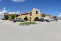 Americas Best Value Inn and Suites-Yukon-Oklahoma City