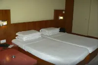 Hotel Maurya Residency - bar