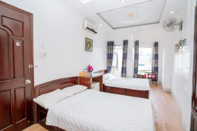 Trieu Vu Hotel & Apartment Отели в г. 
