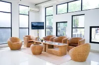 Urbanview Hotel Ratu Elok Syariah Banjarbaru by RedDoorz Hotels in Loktabat Selatan