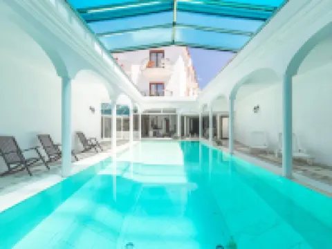 盆景飯店 聖特奧多羅住宿飯店