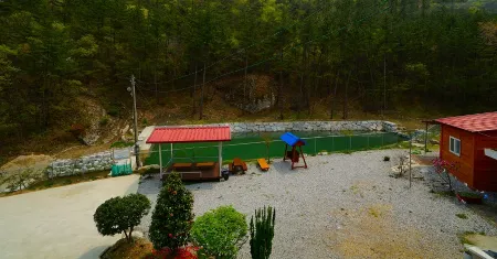 Buan Chilkdeokgol Pension Отели рядом с достопримечательностью «Gwan-Eumbong»