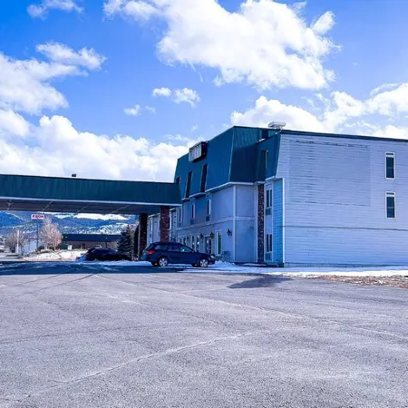 Helena Inn - Airport