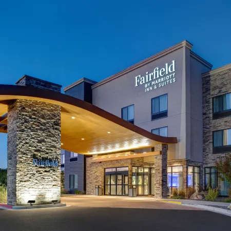 Fairfield by Marriott Inn & Suites Colorado Springs East/Ballpark Отели рядом с достопримечательностью «Парк Коттонвуд Крик»