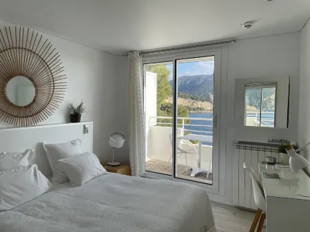 Hotel de La Plage - Mahogany