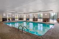 Comfort Suites Brunswick Hotels in Brunswick