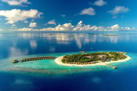 Kudafushi Resort & Spa - All Inclusive Отели в г. Kudakurathu