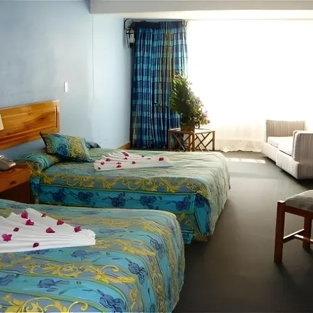 Hotel Aristos Cuernavaca Отели в г. Куэрнавака