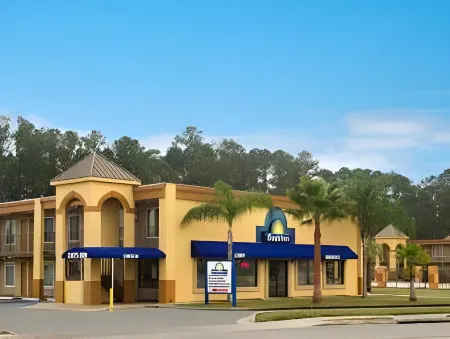 Days Inn by Wyndham Brunswick/St. Simons Area