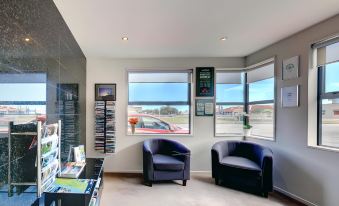 Coleraine Suites & Apartments