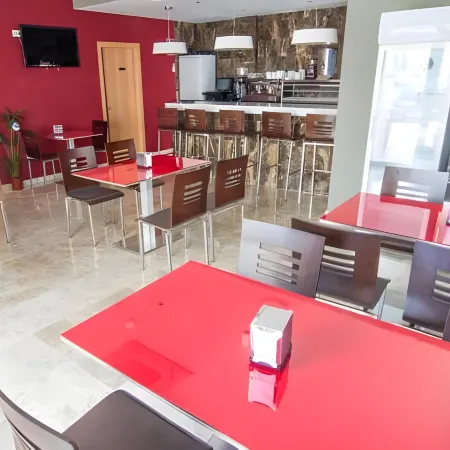 Hotel Senderos