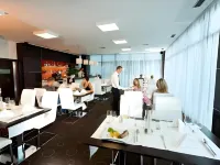 Hotel Magnus Trenčín - breakfast