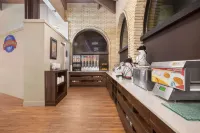 بايمونت باي ويندام ميديسين هات - فطور