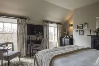 Townhouse on the Green
