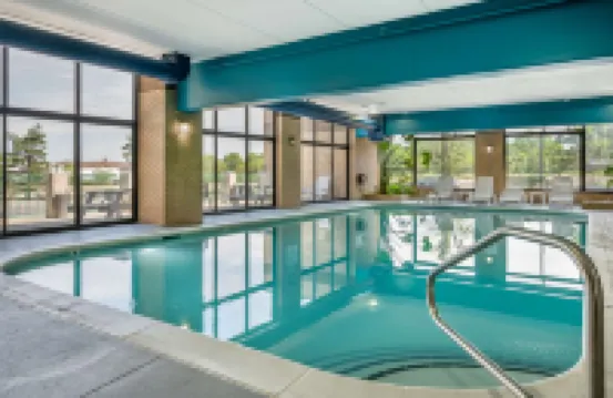 Clarion Pointe Louisville East