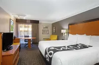 La Quinta Inn by Wyndham Tucson East - balcony