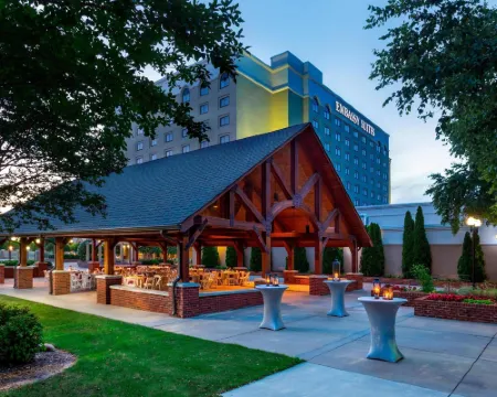 Embassy Suites by Hilton Greenville Golf Resort & Conference Center Hotels in Greenville