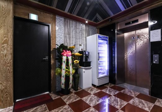 힐링모텔 주차장