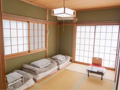 Wood Guest House 酒店