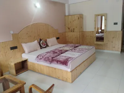 Wood Stone Homestay