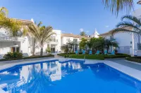 Apartamentos Marina Turquesa - Pools